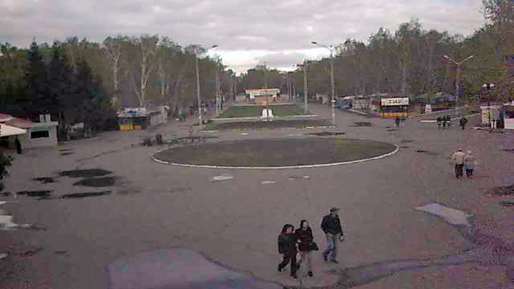 Онлайн веб-камера в парке культуры и отдыха им. 30 лет ВЛКСМ (Омск, Россия)